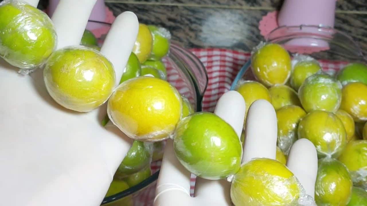 بأسرار التجار والشركات.. طريقة تخزين الليمون من السنة للسنة في الفريزر ومش هيغير طعمه ولا لونه