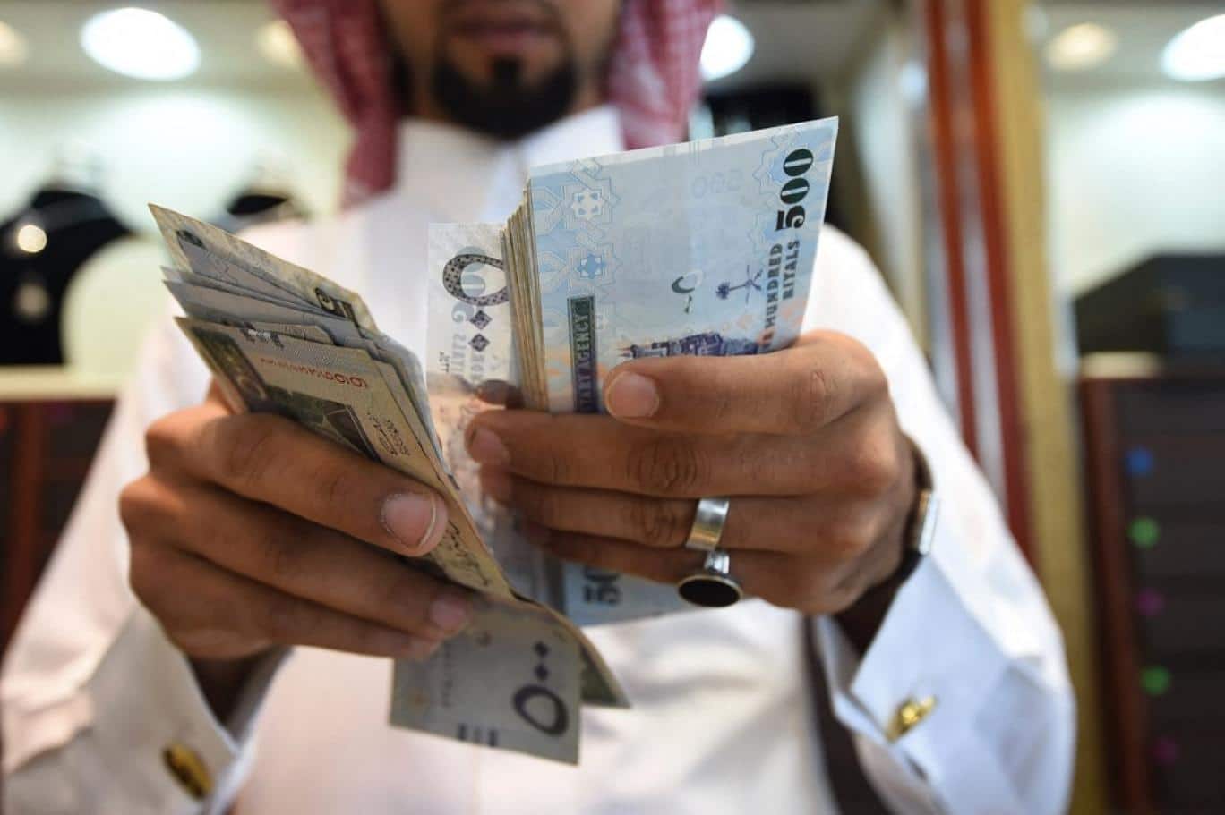 تصريح وزارة المالية يبين حقيقة تبكير صرف رواتب الموظفين لشهر سبتمبر 2023 بمناسبة اليوم الوطني السعودي