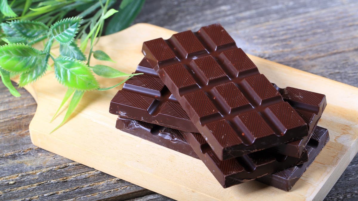 ‏سر غريب عن الشوكولاتة الداكنة … ومجموعة من الأطعمة مضادة للالتهابات